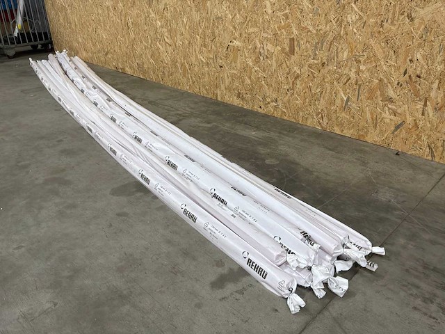 Rehau rautherm-fw sdr11 kunststof buis rood 63x5,8mm lengte a 5m. (11x) - afbeelding 2 van  7