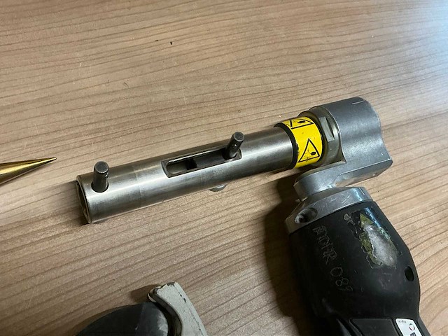 Rehau rautool a-light2 persmachine - afbeelding 3 van  9