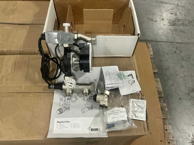 Rehau regelset flex met thermostaatknop - afbeelding 1 van  5