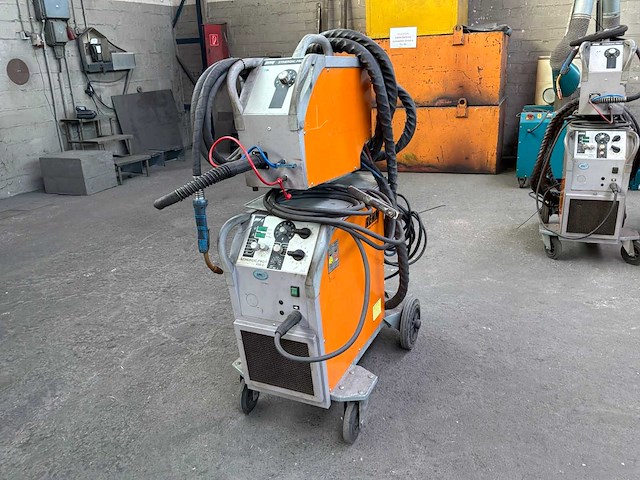 Rehm synergic.pro2 450-4 mig lasapparaat - afbeelding 1 van  17