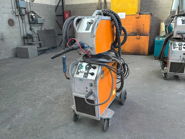 Rehm synergic.pro2 450-4 mig lasapparaat - afbeelding 11 van  17