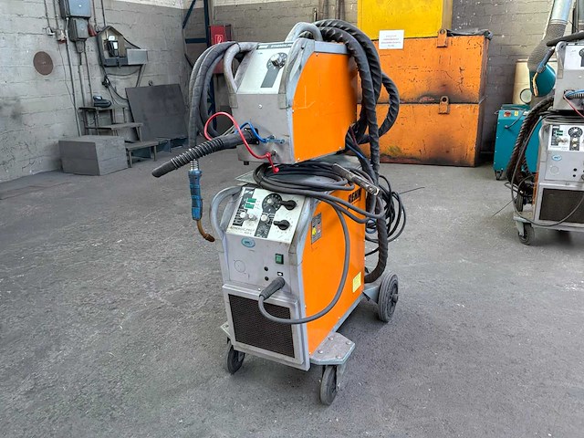 Rehm synergic.pro2 450-4 mig lasapparaat - afbeelding 12 van  17