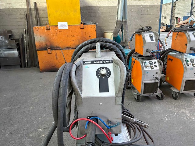 Rehm synergic.pro2 450-4 mig lasapparaat - afbeelding 15 van  17