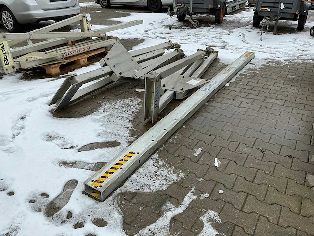 Reid lifting limited porta gantry aluminium portaalkraan - afbeelding 2 van  6