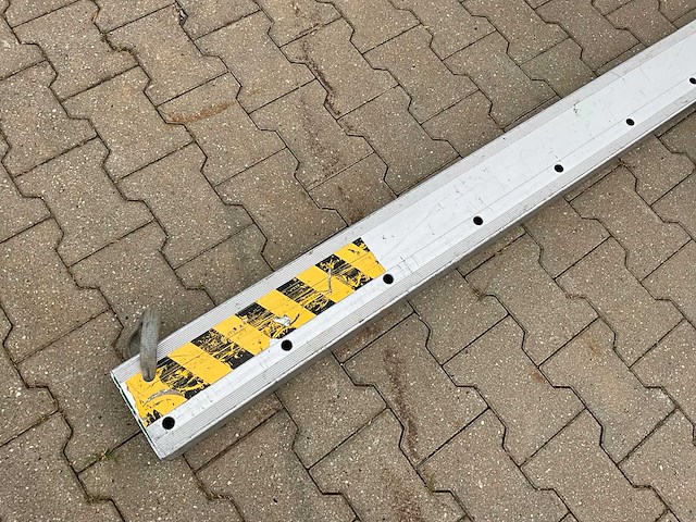 Reid lifting limited porta gantry pgas02000 aluminium portaalkraan - afbeelding 8 van  9