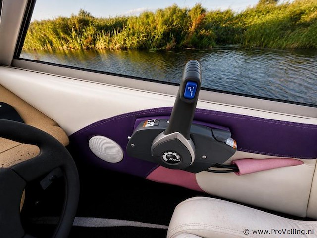 Reinell 520 speedboot | johnson gt150 v6 2-takt - afbeelding 16 van  19