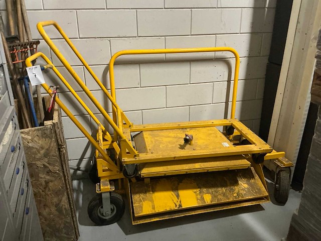 Reinigingsmachine - afbeelding 1 van  4