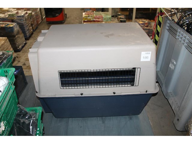 Reis bench met afmeting 97 x 64 x 80 cm. - afbeelding 1 van  2