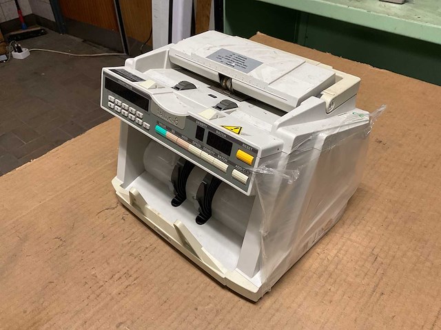 Reis services gmbh t8 ssd-v-s geldtelmachine - afbeelding 3 van  4