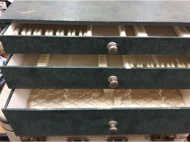 Reiskoffer + lege bestekkoffer - afbeelding 2 van  3