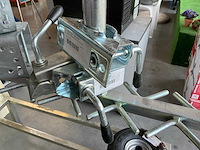 Rek met caravan en aanhanger toebehoren - afbeelding 3 van  14