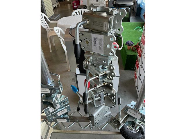 Rek met caravan en aanhanger toebehoren - afbeelding 4 van  14