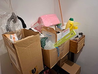 Rek met inhoud - afbeelding 2 van  5