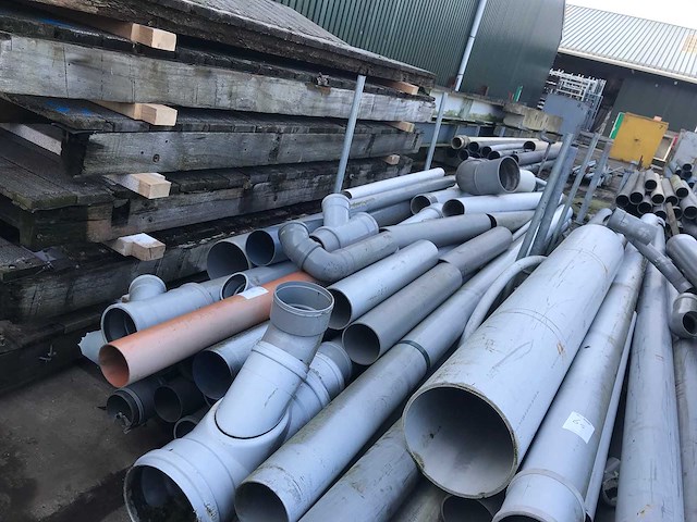 Rek pvc buizen - afbeelding 1 van  3