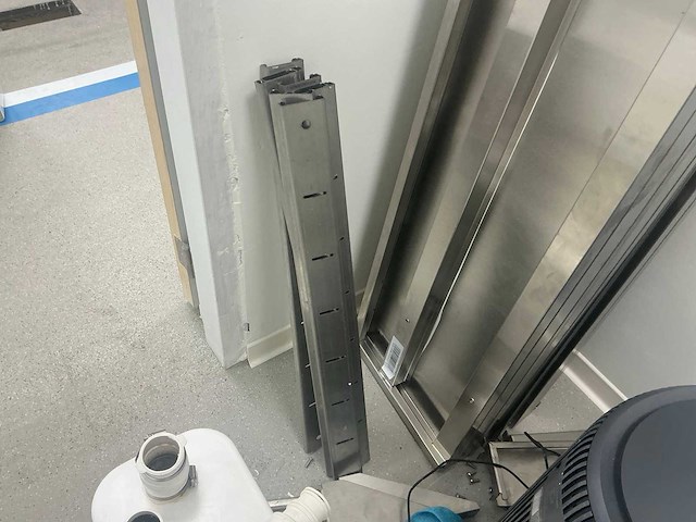 Rek rvs 180cm (4x) - afbeelding 2 van  2