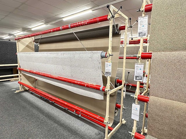 Rek voor vloerbedekking (13x) - afbeelding 1 van  6