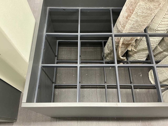 Rek voor vloerkleden (3x) - afbeelding 4 van  4