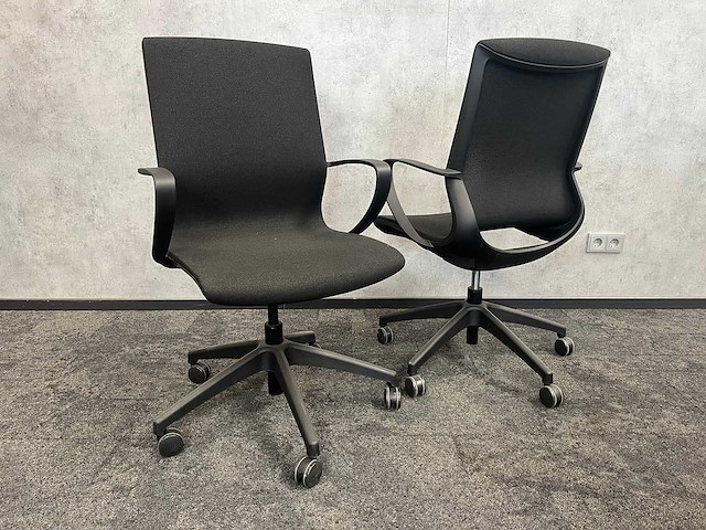 Relativ/ twinform - 6p wigvormige vergaderset 260 cm - afbeelding 19 van  20