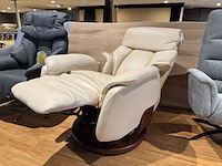 Relaxfauteuil, beige leer, elektrisch verstelbaar - afbeelding 2 van  5