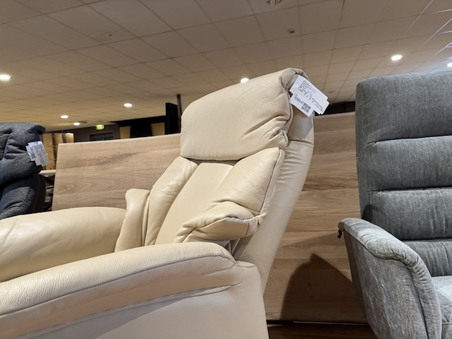Relaxfauteuil, beige leer, elektrisch verstelbaar - afbeelding 4 van  5