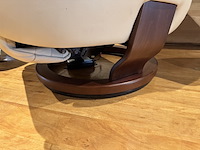 Relaxfauteuil, beige leer, elektrisch verstelbaar - afbeelding 5 van  5