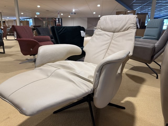 Relaxfauteuil, beige leer, manueel verstelbaar d.m.v. gasveer - afbeelding 2 van  6
