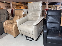 Relaxfauteuil, beige/grijs ecoleder, elektrisch verstelbaar, zwart onderstel