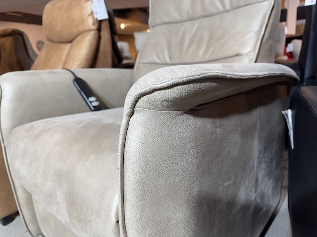 Relaxfauteuil, beige/grijs ecoleder, elektrisch verstelbaar, zwart onderstel - afbeelding 4 van  4