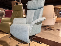 Relaxfauteuil, blauw stof, elektrisch verstelbaar - afbeelding 4 van  5
