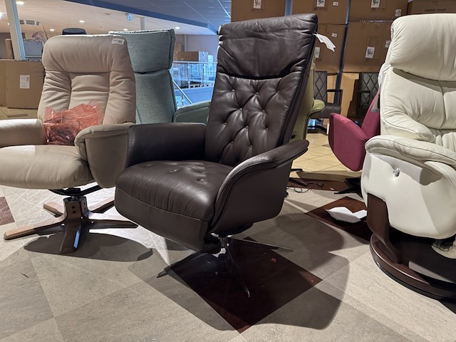 Relaxfauteuil, bruin leder, elektrisch verstelbaar - afbeelding 2 van  5