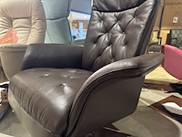 Relaxfauteuil, bruin leder, elektrisch verstelbaar - afbeelding 3 van  5