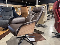 Relaxfauteuil, bruin leer, manueel verstelbaar d.m.v. gasveer - afbeelding 1 van  5