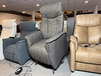 Relaxfauteuil, bruin stof, elektrisch verstelbaar