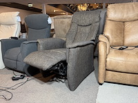 Relaxfauteuil, bruin stof, elektrisch verstelbaar - afbeelding 2 van  4