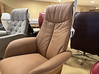 Relaxfauteuil, cognac leer, manueel verstelbaar d.m.v. gasveer - afbeelding 4 van  5