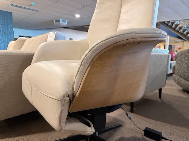 Relaxfauteuil, elektrisch verstelbaar, design wit - afbeelding 7 van  7