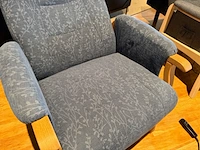 Relaxfauteuil elektrisch verstelbaar, maat medium sta op functie knudsen, blauwgrijs - afbeelding 3 van  8