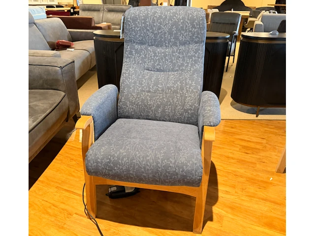Relaxfauteuil elektrisch verstelbaar, maat medium sta op functie knudsen, blauwgrijs - afbeelding 4 van  8
