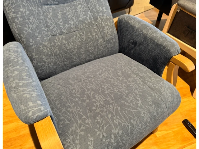 Relaxfauteuil elektrisch verstelbaar, maat medium sta op functie knudsen, blauwgrijs - afbeelding 5 van  8