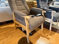 Relaxfauteuil elektrisch verstelbaar, maat medium sta op functie knudsen, taupe - afbeelding 2 van  6
