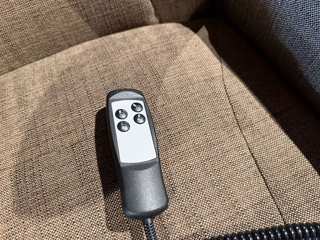 Relaxfauteuil elektrisch verstelbaar, maat medium sta op functie knudsen, taupe - afbeelding 4 van  6