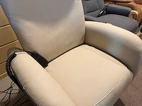 Relaxfauteuil, elektrisch verstelbaar wit - afbeelding 3 van  7