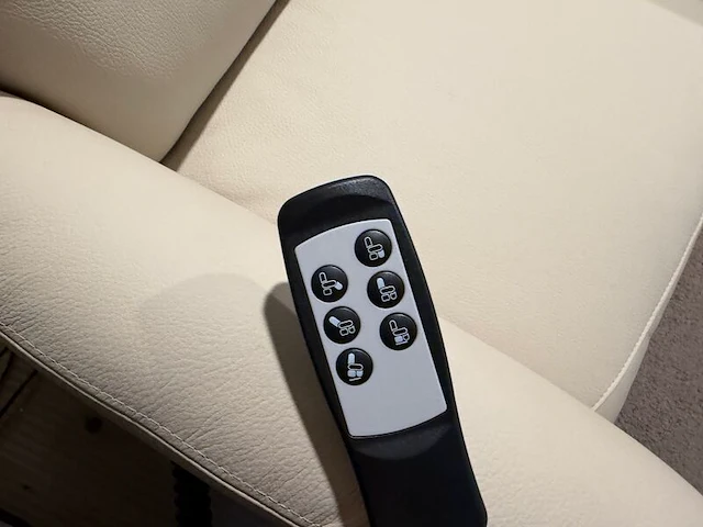 Relaxfauteuil, elektrisch verstelbaar wit - afbeelding 5 van  7