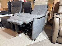 Relaxfauteuil, grijs stof, elektrisch verstelbaar