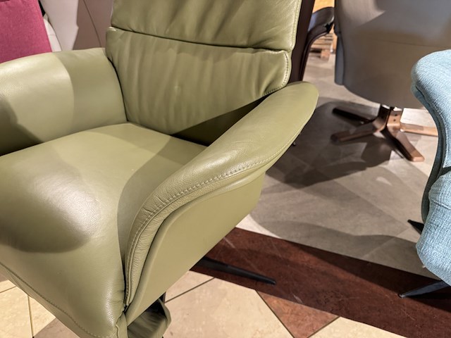 Relaxfauteuil, groen leder, elektrisch verstelbaar - afbeelding 3 van  4