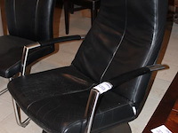 Relaxfauteuil met kunstlederen bekleding. - afbeelding 2 van  2