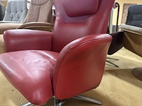 Relaxfauteuil, rood leer, manueel verstelbaar, chromen poot - afbeelding 4 van  5