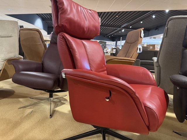 Relaxfauteuil, rood leer, manueel verstelbaar d.m.v. gasveer, zwarte poot - afbeelding 5 van  5