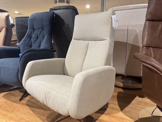 Relaxfauteuil, sand stof, manueel verstelbaar, chromen poot - afbeelding 2 van  4