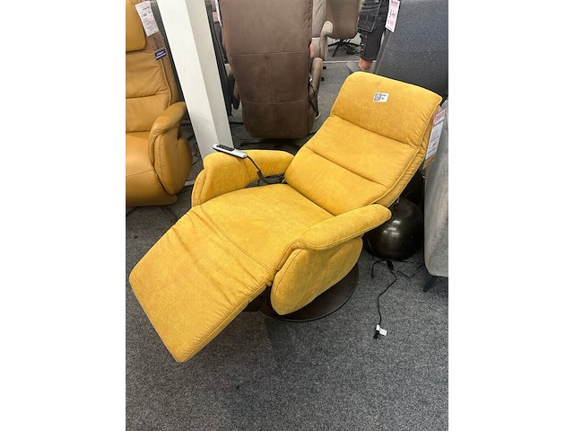 Relaxfauteuil sta op saskia plus 3 motorig, steinpol, leder evita, dijon - afbeelding 2 van  4